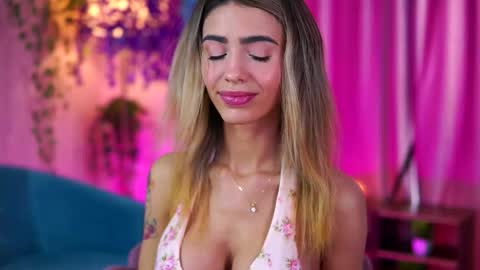 Ayana online show from October 3, 2025, 10:01 am