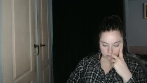 raissa online show from April 6, 2026, 2:40 pm