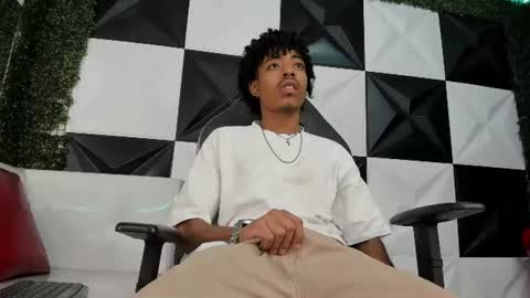 Snapshot of theblackflavor chatting on July 21, 2026, 1:57 pm Flavor online show from July 21, 2026, 1:57 pm