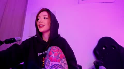 Alicia Alikath  online show from January 11, 2025, 12:22 am