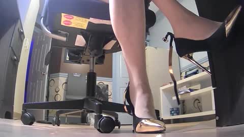 thecowboy_74 online show from April 4, 2026, 2:54 am