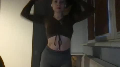 Crystal online show from February 16, 2025, 3:59 pm