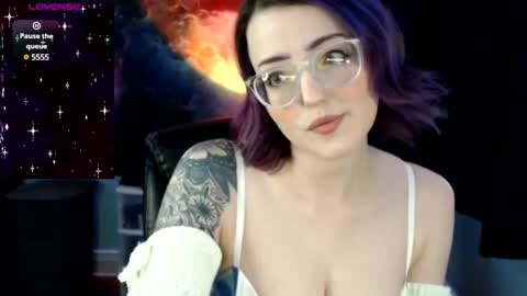 Snapshot of thedaisymoon chatting on February 28, 2025, 1:26 am thedaisymoon online show from February 28, 2025, 1:26 am