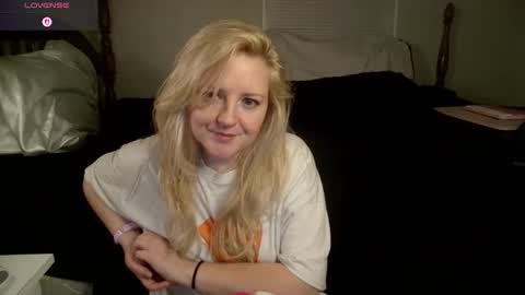 Kassandra Grant online show from June 5, 2026, 1:23 am