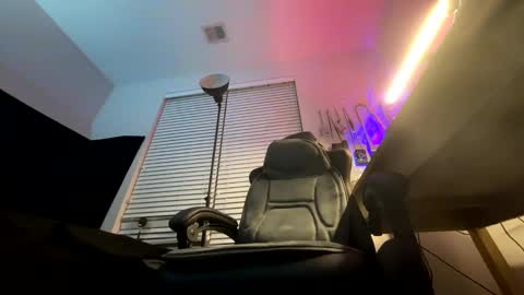 king capo thee online show from December 30, 2024, 11:17 pm