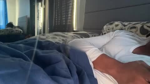 theeshooterr online show from January 5, 2025, 3:55 pm