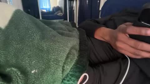 theeshooterr online show from February 9, 2026, 2:43 pm