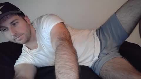 Theetwohander online show from April 22, 2026, 12:13 am