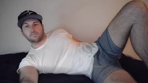 Snapshot of theetwohander chatting on April 26, 2026, 3:26 am Theetwohander online show from April 26, 2026, 3:26 am