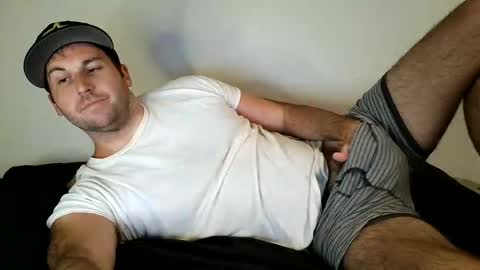 Snapshot of theetwohander chatting on June 9, 2026, 3:40 am Theetwohander online show from June 9, 2026, 3:40 am