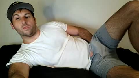 Snapshot of theetwohander chatting on June 17, 2026, 2:47 am Theetwohander online show from June 17, 2026, 2:47 am