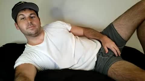 Snapshot of theetwohander chatting on July 7, 2026, 2:14 am Theetwohander online show from July 7, 2026, 2:14 am