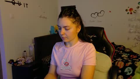 TheFarmergirl online show from November 18, 2025, 6:56 pm