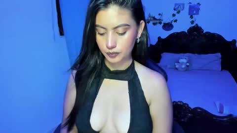 Snapshot of thefenix_jyk chatting on April 11, 2026, 12:59 am Ariamapola88 online show from April 11, 2026, 12:59 am