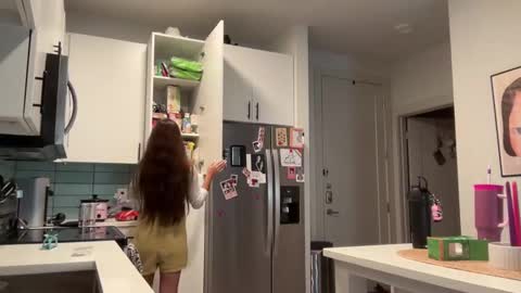 Snapshot of thegabzilla chatting on September 18, 2025, 9:39 pm thegabzilla online show from September 18, 2025, 9:39 pm