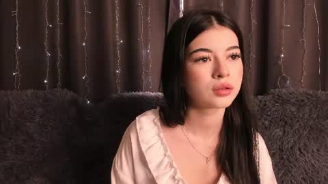 Snapshot of thegirlyoullcomebackto chatting on July 2, 2026, 11:16 am Anora online show from July 2, 2026, 11:16 am