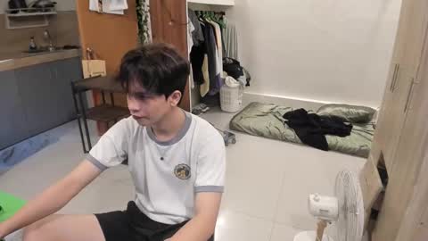 Green online show from October 21, 2025, 10:21 pm