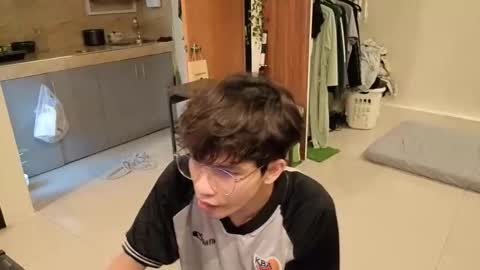 Green online show from December 23, 2025, 1:36 am