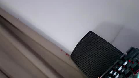 laisa online show from October 14, 2025, 5:41 am