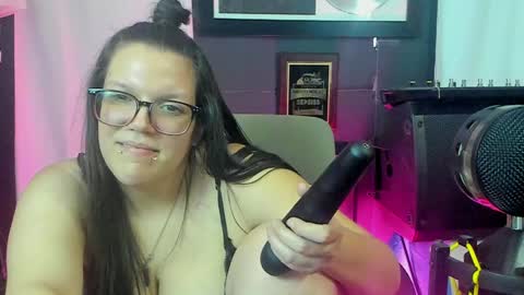 Goddess Nola online show from February 9, 2025, 2:49 am