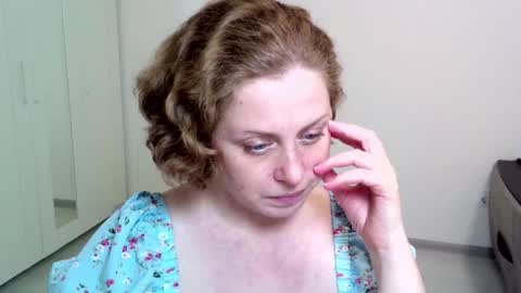 Ella online show from December 9, 2024, 2:49 pm