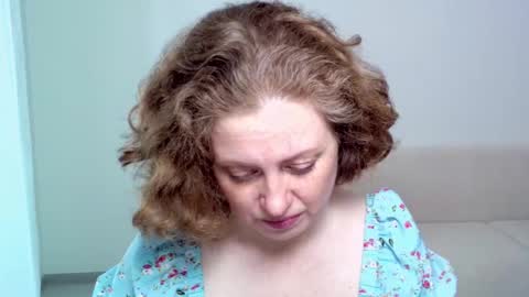 Ella online show from March 5, 2025, 7:38 am