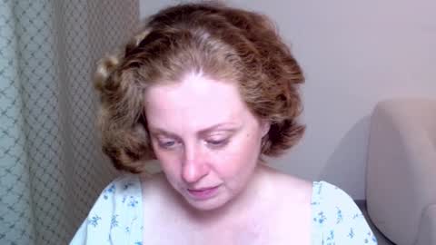 Ella online show from September 29, 2025, 4:45 pm