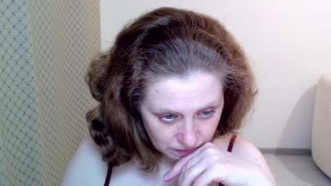 Ella online show from April 18, 2026, 7:40 pm