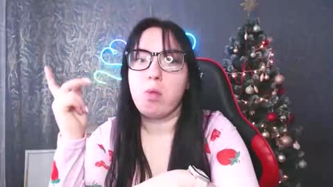 Lisa online show from December 22, 2025, 10:34 am