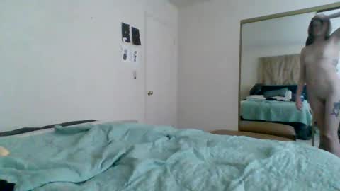 lovecreep online show from February 16, 2025, 11:05 am