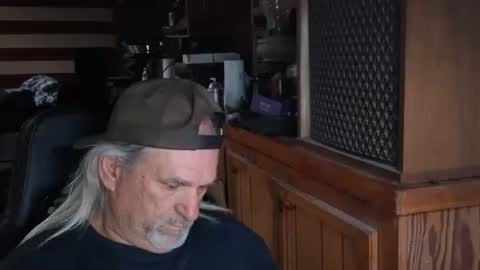 Snapshot of themasseure1 chatting on April 25, 2026, 3:20 am themasseure1 online show from April 25, 2026, 3:20 am