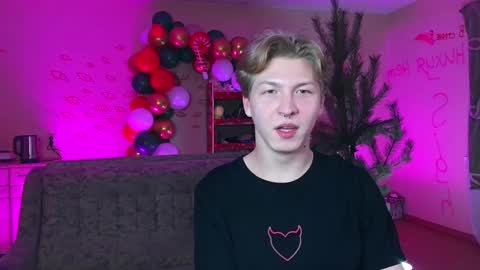 Sever online show from January 4, 2025, 7:55 pm