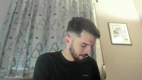 themmistokles online show from December 5, 2024, 11:49 am