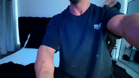 TheMuscleFactory online show from November 26, 2025, 5:25 pm