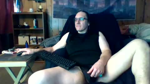 Snapshot of theneonraven chatting on October 2, 2025, 7:10 pm The Neon Raven online show from October 2, 2025, 7:10 pm
