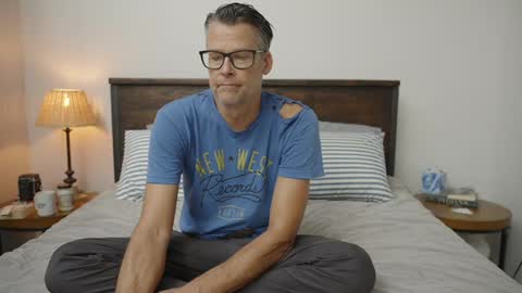 theodoreslim1971 online show from July 8, 2026, 10:25 pm