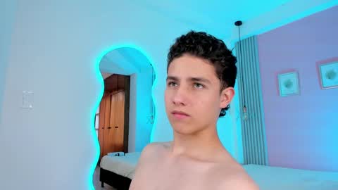  THEO- MATEO  online show from January 8, 2025, 5:05 pm