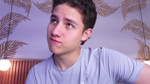  THEO- MATEO  online show from January 22, 2025, 1:53 pm