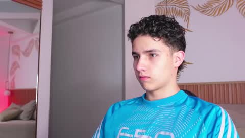  THEO- MATEO  online show from February 1, 2025, 12:58 pm