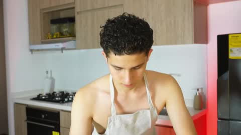  THEO- MATEO  online show from February 14, 2025, 11:53 pm