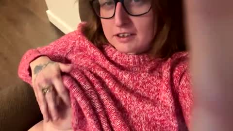 Snapshot of theonelovecouple chatting on November 6, 2025, 12:39 pm New Couple Ready to Play online show from November 6, 2025, 12:39 pm