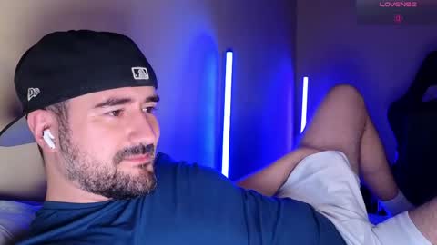 Theo Ravi online show from April 17, 2026, 3:53 am