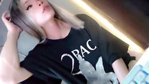 Precious love online show from September 12, 2025, 10:54 pm