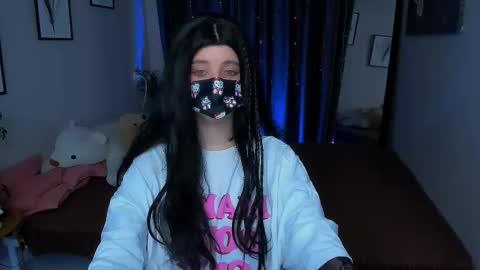 thepretty_kitty online show from November 3, 2025, 1:56 pm