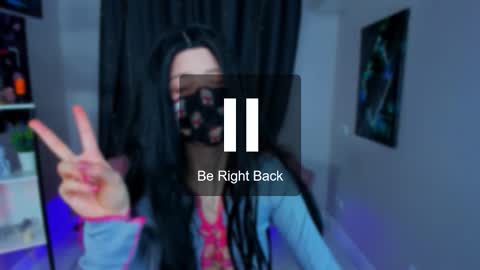 thepretty_kitty online show from November 10, 2025, 7:51 am