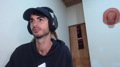 Santiago Enrique online show from April 30, 2026, 5:36 am