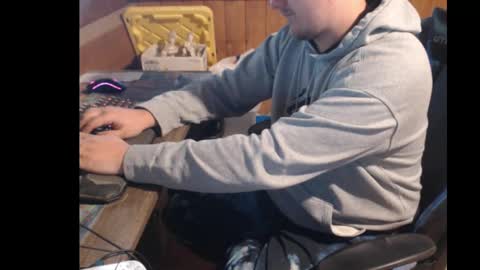 therealbigcheese0695 online show from November 4, 2025, 3:44 pm