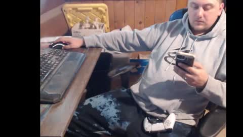 therealbigcheese0695 online show from November 5, 2025, 3:23 pm