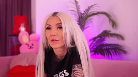 Deea  online show from January 6, 2025, 2:47 pm