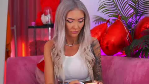 Snapshot of therealfallingangel chatting on July 21, 2026, 4:04 am Deea online show from July 21, 2026, 4:04 am